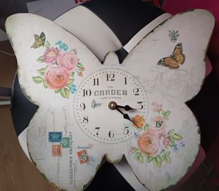 Reloj de pared mariposa