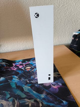 Xbox One S in bianco