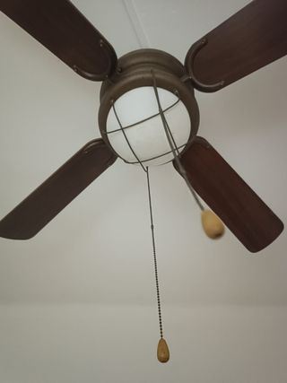 Ventilador de techo con luz de 105 de ancho