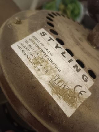 Ventilador de techo con luz de 105 de ancho