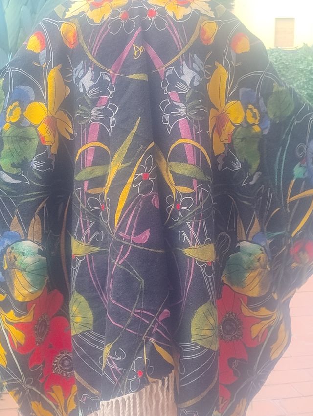 Poncho/scialle Desigual double face