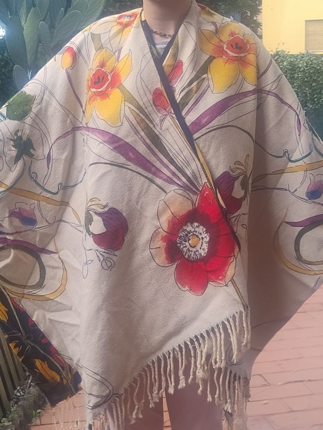 Poncho/scialle Desigual double face