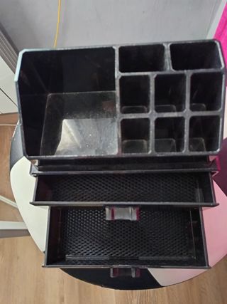 Organizador de maquillaje negro