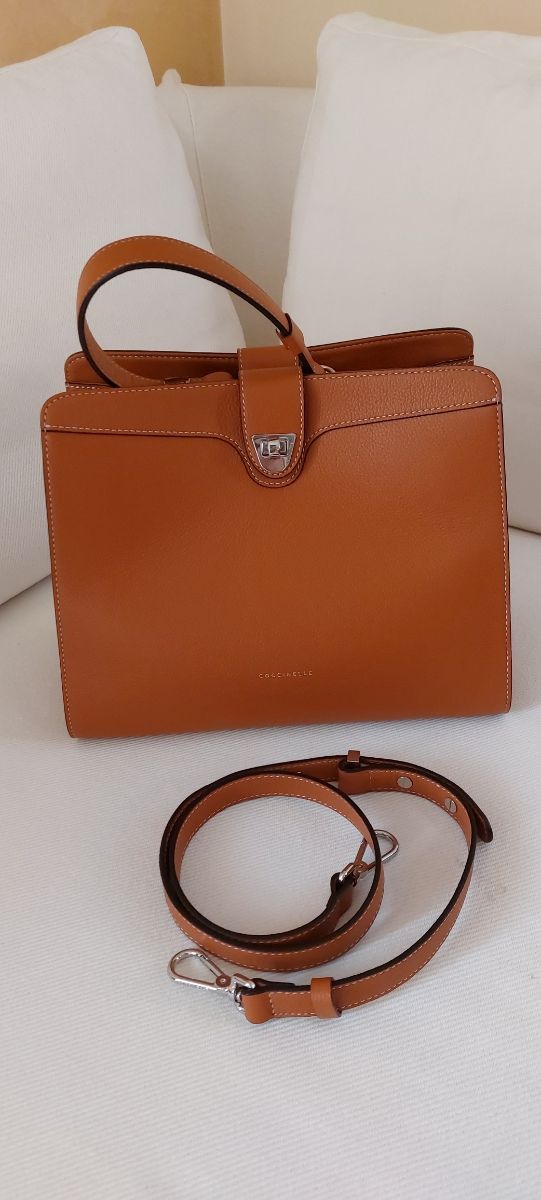 Borsa Coccinelle in pelle marrone