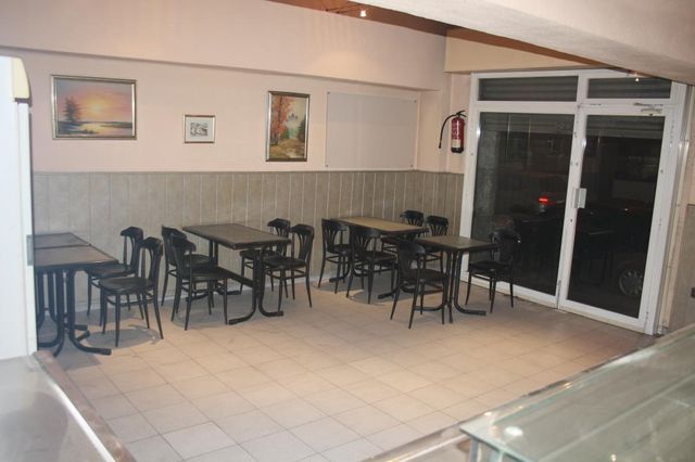 Traspaso Pizzería y Cafetería en Barcelona