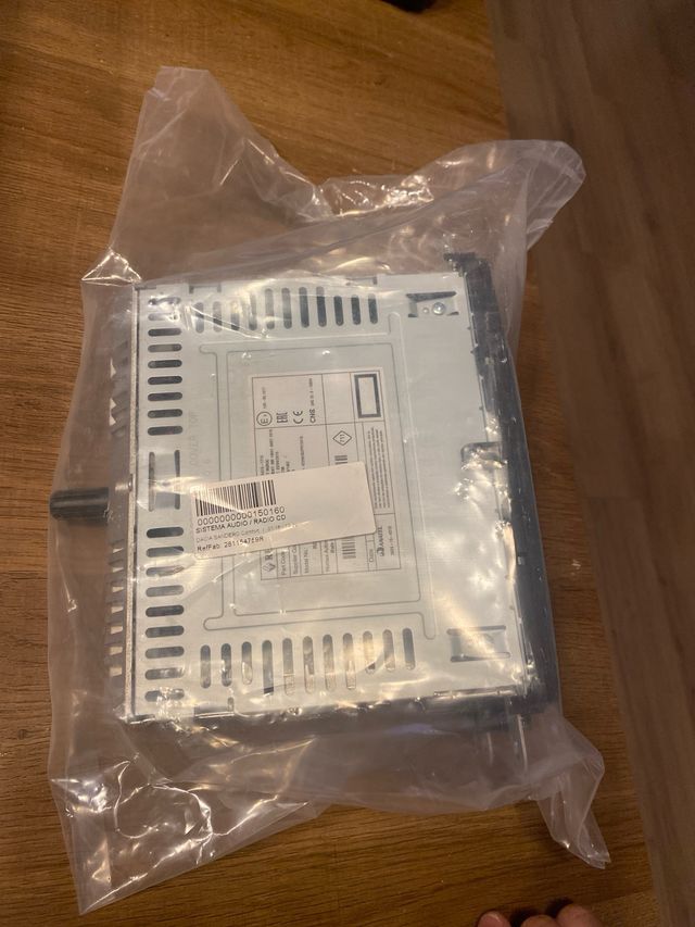 RadioCD Dacia Sandero II Bluetooth USB  CON CODIGO