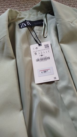 Traje Zara Verde Talla S