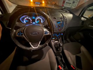 Ford Transit Courier 2020