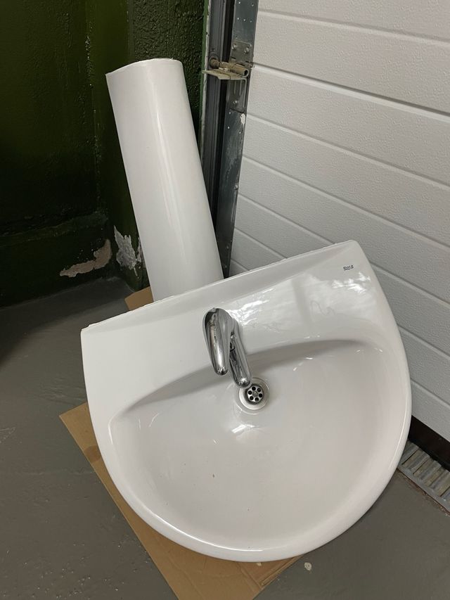 Lavabo de porcelana blanco