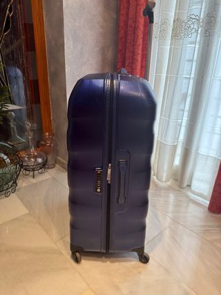 Maleta Samsonite Engenero
55x81x30 cms
