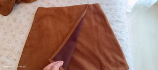 Conjunto falda y chaleco marca Mango 