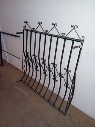 Reja de forja para ventana