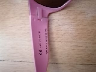 Gafas niña de sol Hello Kitty rosas