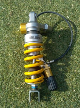 Amortiguador trasero Ohlins ttx Suzuki GSXR 1000 