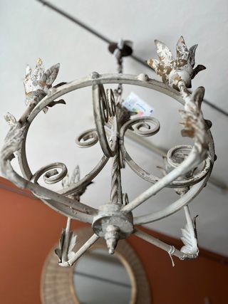 Lámpara colgante vintage metal blanco y oro