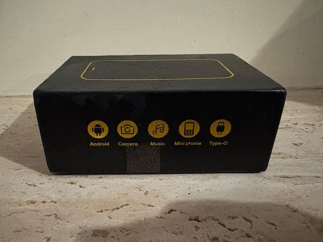 Mini móvil tipo iPhone