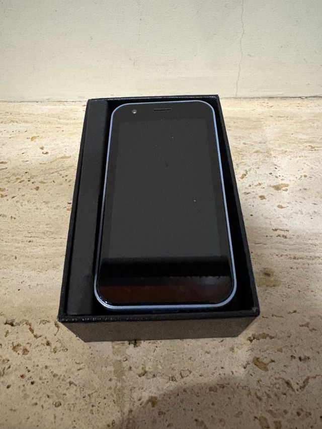 Mini móvil tipo iPhone