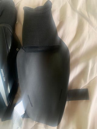 Espinilleras Nike Charge Negras