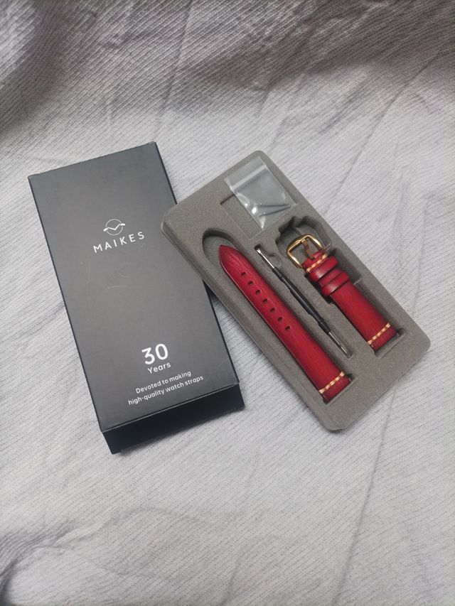 Pulseira de relógio MAIKES vermelha