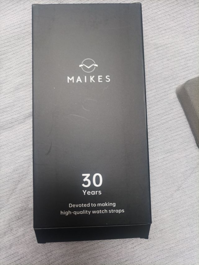 Pulseira de relógio MAIKES vermelha