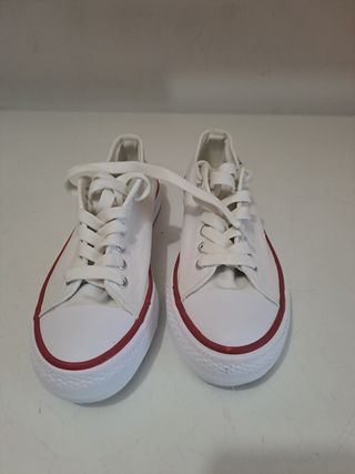 Tenis Blancos con Suela Roja