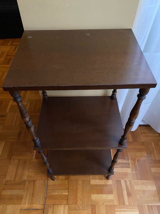 Mesa auxiliar estantería de madera