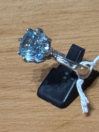anillo de plata de ley 925 con piedra aguamarina