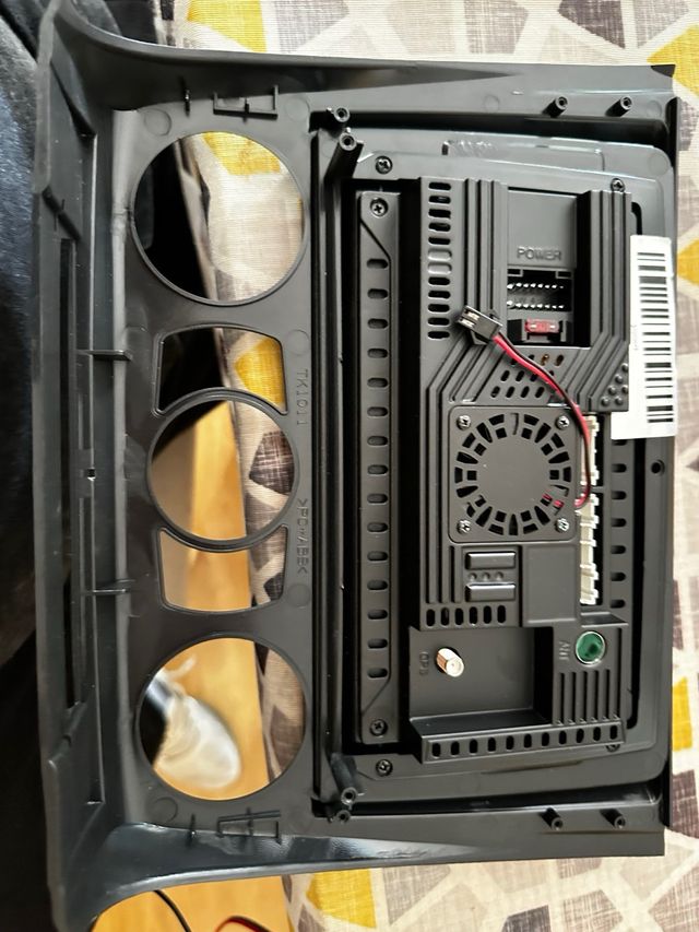 Pantalla 9” BMW Serie 1 E81 E82 E87 E88 AT (04-12)