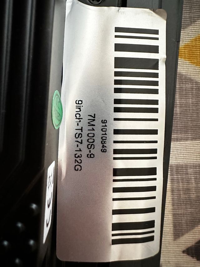 Pantalla 9” BMW Serie 1 E81 E82 E87 E88 AT (04-12)