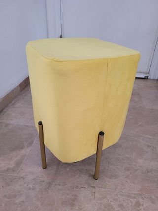 Descalzadora puff vestidor tela terciopelo moderno