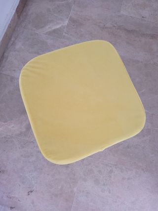 Descalzadora puff vestidor tela terciopelo moderno