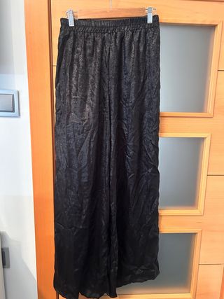 Pantalón ancho negro