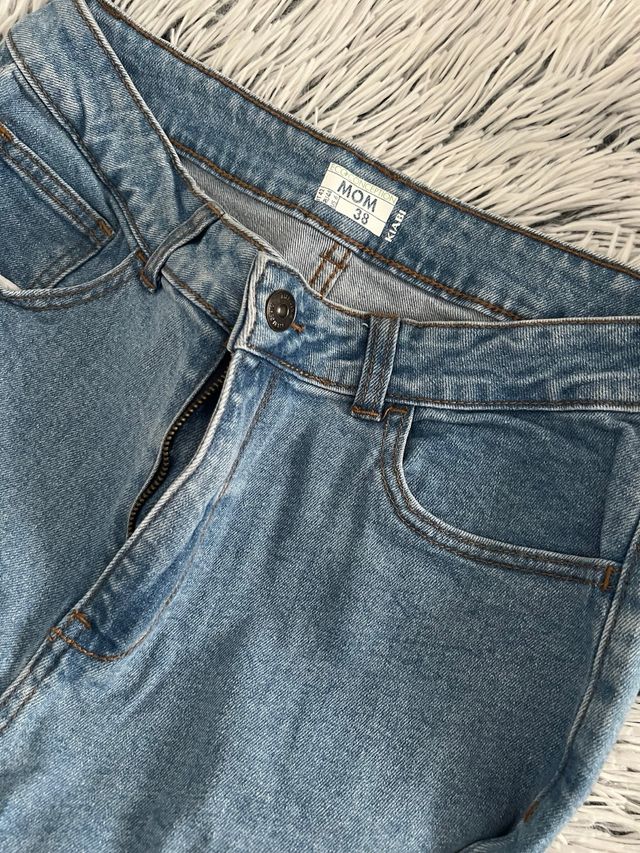 Pantalones mom jeans Kiabi