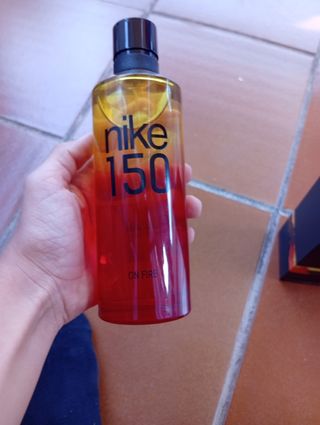Colonia Nike 250