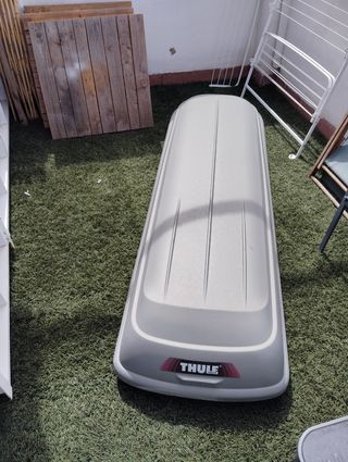Cofre portaequipajes Thule Polar 700