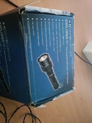 Linterna nightsearcher recargable de 600 lumes