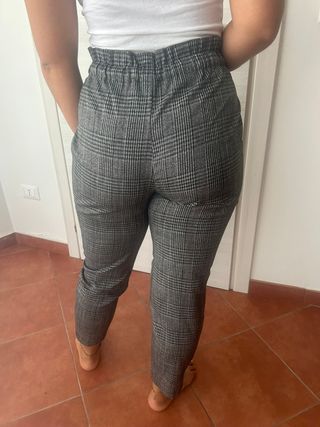Pantaloni donna a quadri con cintura a vita alta