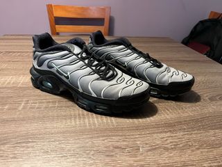 Zapatilla Nike TN Air Max Gris Negra