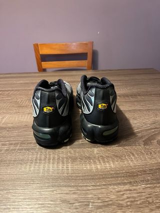 Zapatilla Nike TN Air Max Gris Negra