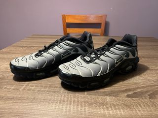 Zapatilla Nike TN Air Max Gris Negra