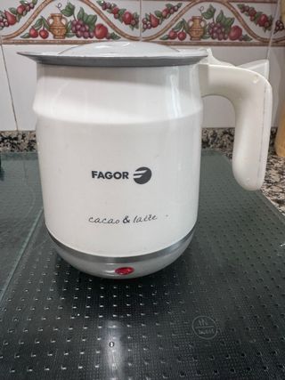 Calentador leche / agua / cacao.