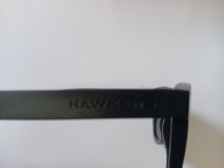 Gafas de sol hombre negras lentes moradas