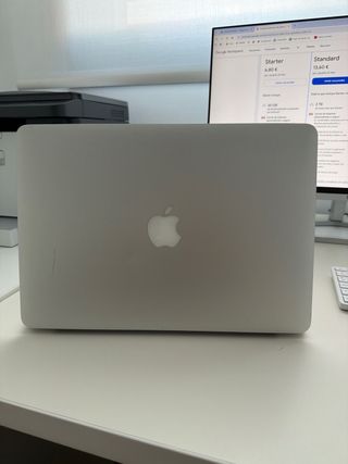MacBook Air 2017 — 8 GB de RAM y 128 GB de almacen