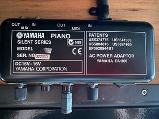 Piano Vertical Yamaha P112N-Silent + Banqueta