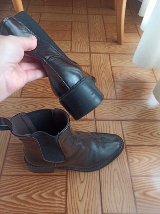 Botines de polipiel color marrón talla 38