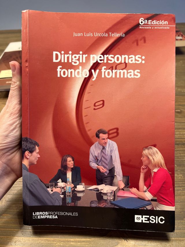 Dirigir personas: fondo y formas – Juan Luis Urcol