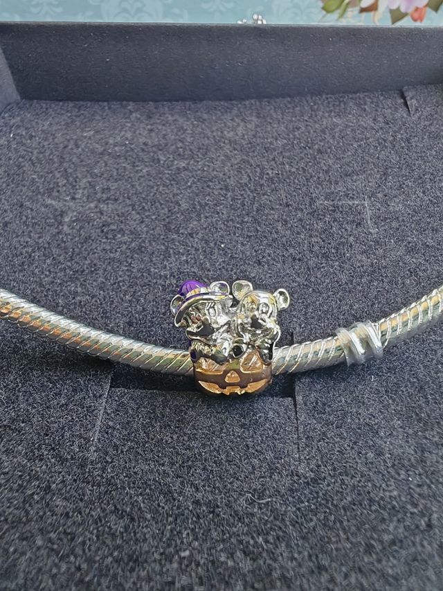 Charm Mickey y Minnie Halloween plata 925