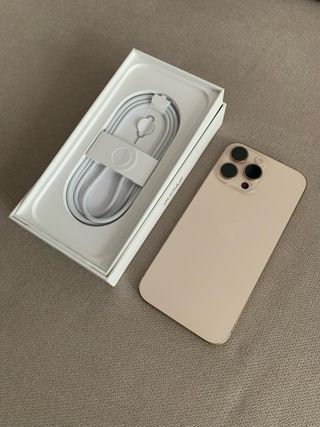 iPhone 16 Pro Max 256GB Titan Desert - Seminuevo