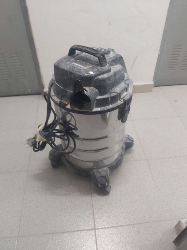 Se vende lijadora girafa y aspiradora marca werku