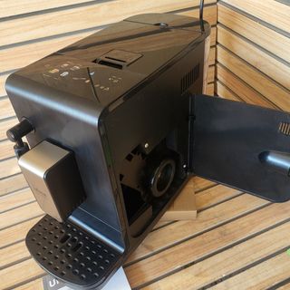Cafetera Ufesa Sensazione Superautomática